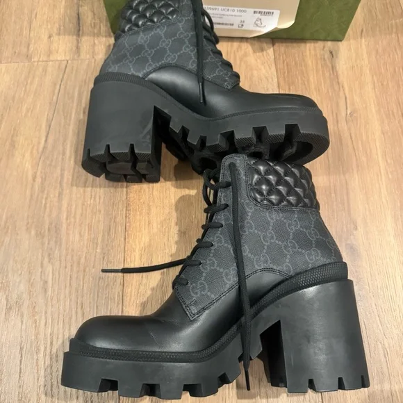 Gucci Apollo Calfskin GG Supreme Nappa Samoa Quilted Ankle Boots 38 Black - Picture 6 of 8